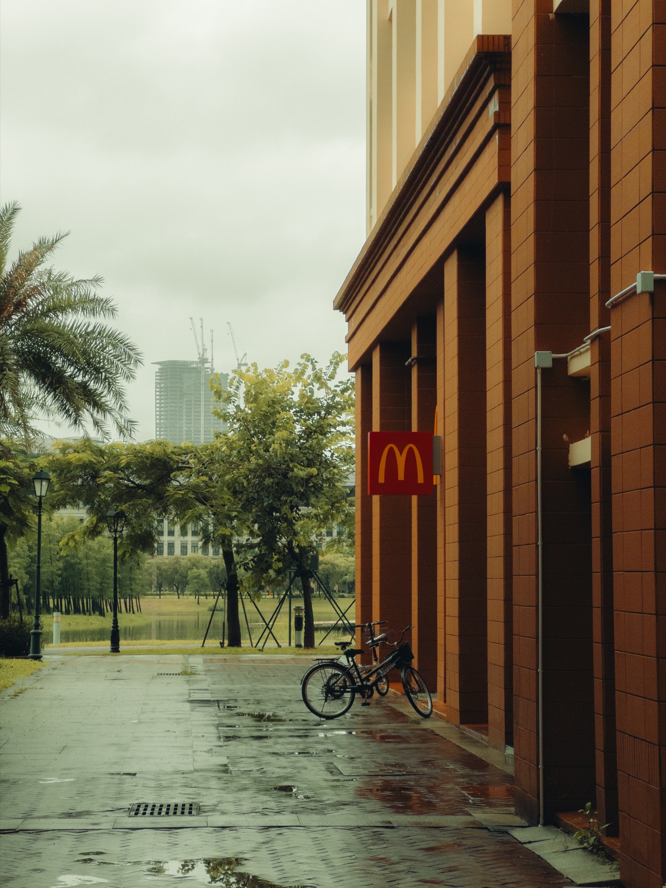 Photograph from Hong Kong & Zhuhai by Max Du